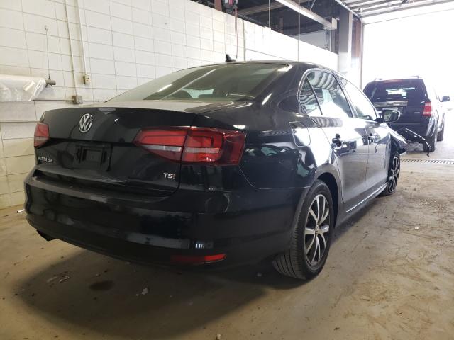 Photo 4 from auction – 2017 VOLKSWAGEN JETTA SE with VIN 3VWDB7AJ7HM292070