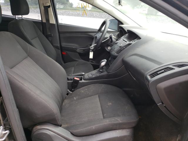 Photo 5 from auction – 2016 FORD FOCUS SE with VIN 1FADP3F26GL386977