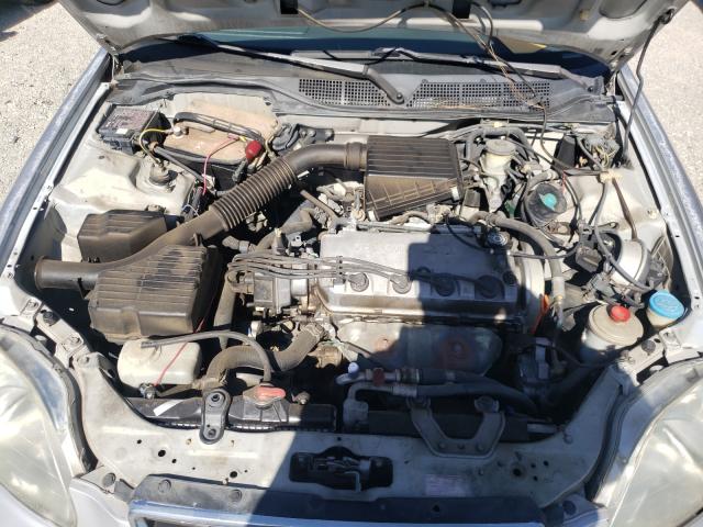 Photo 7 from auction – 1998 HONDA CIVIC LX with VIN 2HGEJ6675WH587764