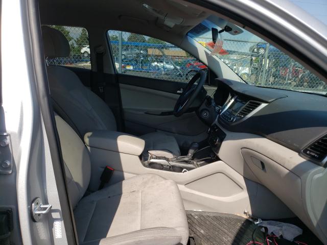 Photo 5 from auction – 2017 HYUNDAI TUCSON LIM with VIN KM8J3CA28HU505717
