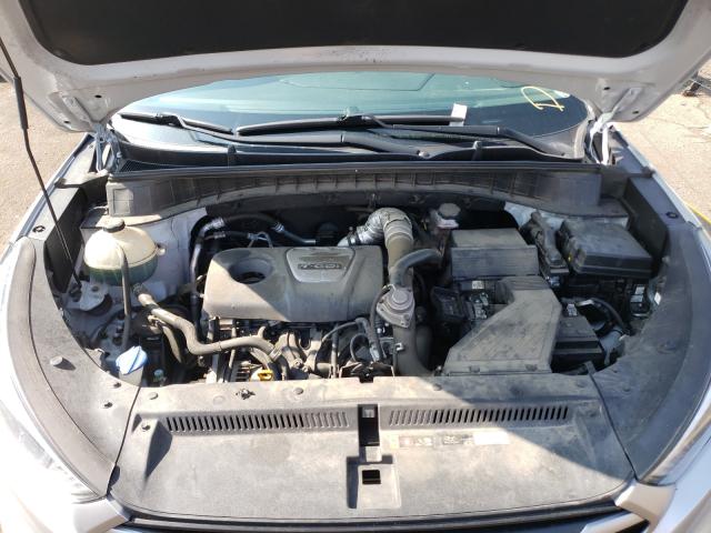 Photo 7 from auction – 2017 HYUNDAI TUCSON LIM with VIN KM8J3CA28HU505717