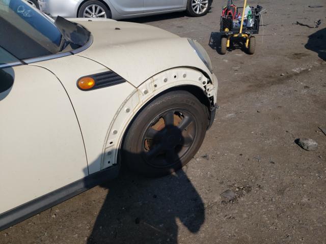 Photo 9 from auction – 2008 MINI COOPER with VIN WMWMF335X8TT64541