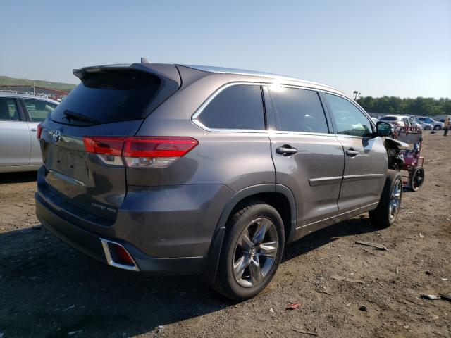 Photo 4 from auction – 2017 TOYOTA HIGHLANDER with VIN 5TDDZRFH6HS432853