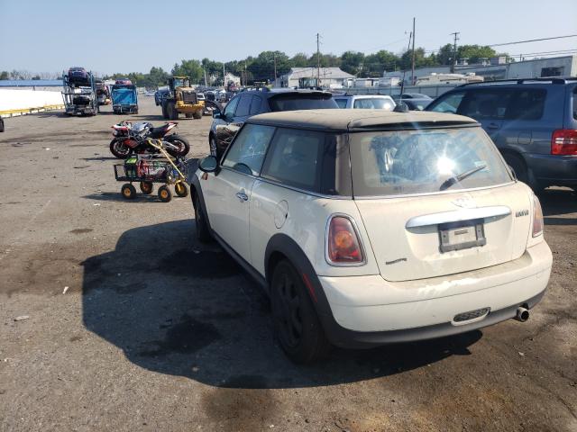 Photo 3 from auction – 2008 MINI COOPER with VIN WMWMF335X8TT64541