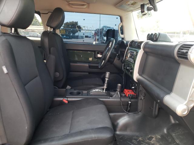 Photo 5 from auction – 2012 TOYOTA FJ CRUISER with VIN JTEBU4BF4CK145326