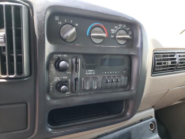Photo 9 from auction – 2000 CHEVROLET EXPRESS G2 with VIN 1GCGG25R2Y1113239