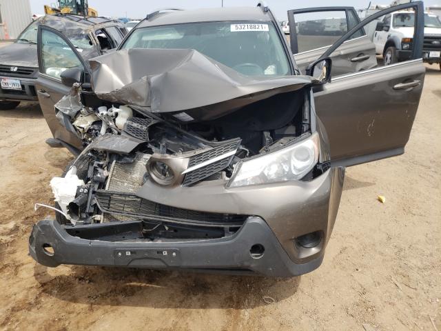 Photo 7 from auction – 2015 TOYOTA RAV4 LE with VIN 2T3BFREV2FW271839