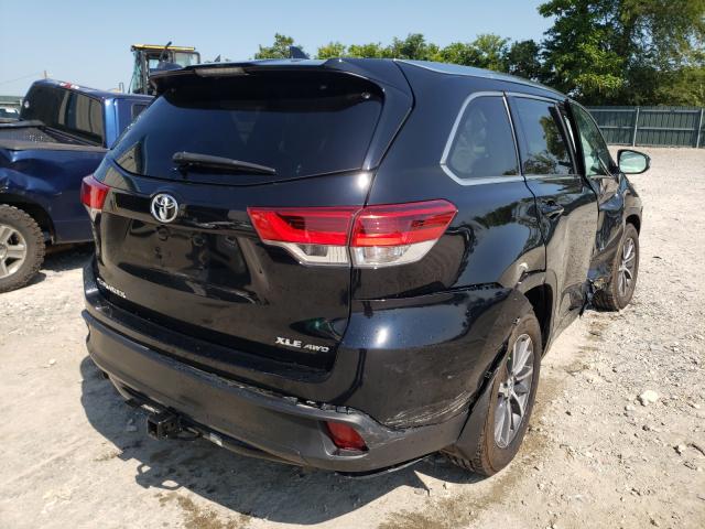 Photo 4 from auction – 2018 TOYOTA HIGHLANDER with VIN 5TDJZRFH5JS838714