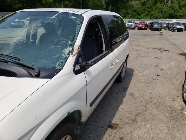Photo 9 from auction – 2005 CHRYSLER TOWN & COU with VIN 1C4GP45R95B311303