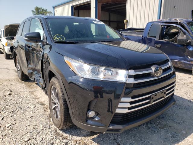 TOYOTA HIGHLANDER 2018 with VIN 5TDJZRFH5JS838714 - Photo from auction