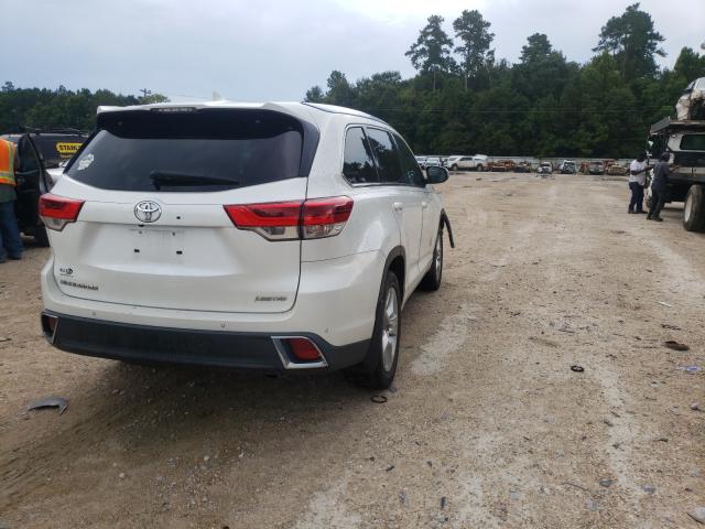 Photo 4 from auction – 2018 TOYOTA HIGHLANDER with VIN 5TDYZRFH2JS240062