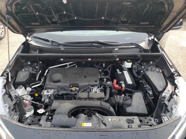Photo 7 from auction – 2019 TOYOTA RAV4 XLE with VIN 2T3P1RFV6KW034803