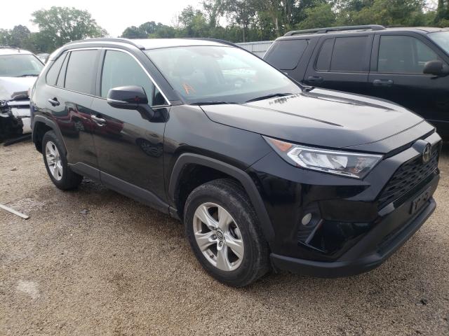 TOYOTA RAV4 XLE 2019 with VIN 2T3P1RFV6KW034803 - Photo from auction