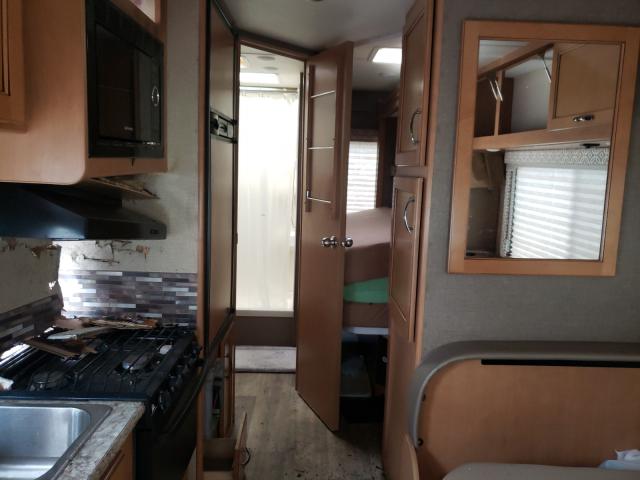 Photo 6 from auction – 2017 FORD E450 with VIN 1FDXE4FS3HDC18823