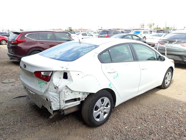 Photo 4 from auction – 2016 KIA FORTE LX with VIN KNAFK4A66G5482269