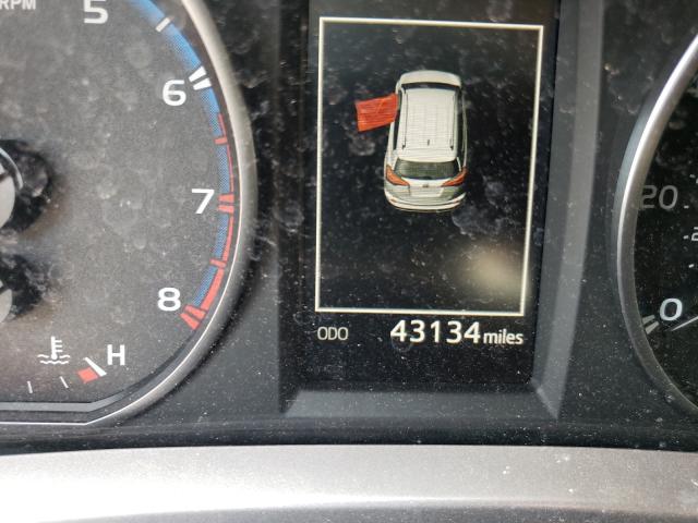 Photo 8 from auction – 2018 TOYOTA RAV4 LE with VIN JTMZFREV0JJ177402