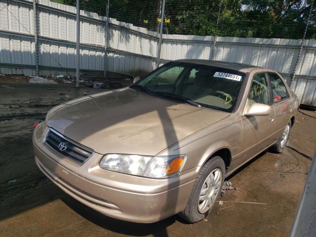 Photo 2 from auction – 2000 TOYOTA CAMRY CE with VIN 4T1BG22K7YU973729
