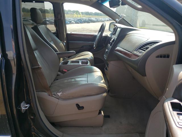 Photo 5 from auction – 2013 CHRYSLER TOWN & COU with VIN 2C4RC1CG4DR614462