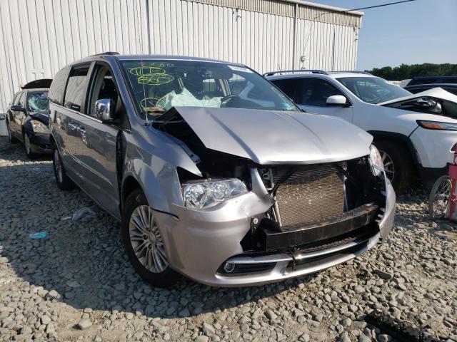 Photo 1 from auction – 2015 CHRYSLER TOWN & COU with VIN 2C4RC1CG4FR673577