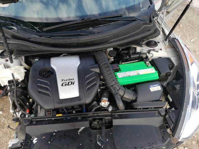 Photo 7 from auction – 2016 HYUNDAI VELOSTER T with VIN KMHTC6AE2GU274946