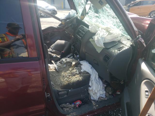 Photo 5 from auction – 2003 CHEVROLET TRACKER with VIN 2CNBJ13C636923754