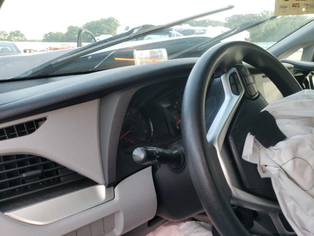 Photo 8 from auction – 2015 TOYOTA SIENNA with VIN 5TDZK3DC8FS636341