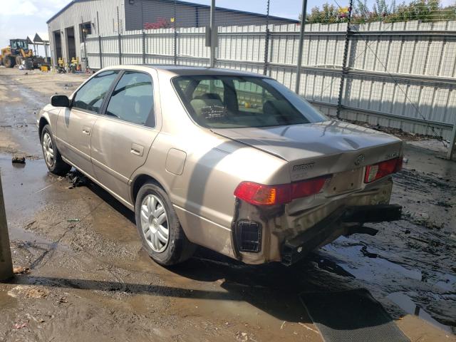 Photo 3 from auction – 2000 TOYOTA CAMRY CE with VIN 4T1BG22K7YU973729