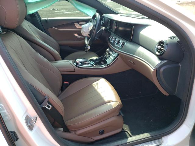 Photo 5 from auction – 2017 MERCEDES-BENZ E 300 with VIN WDDZF4JBXHA180161