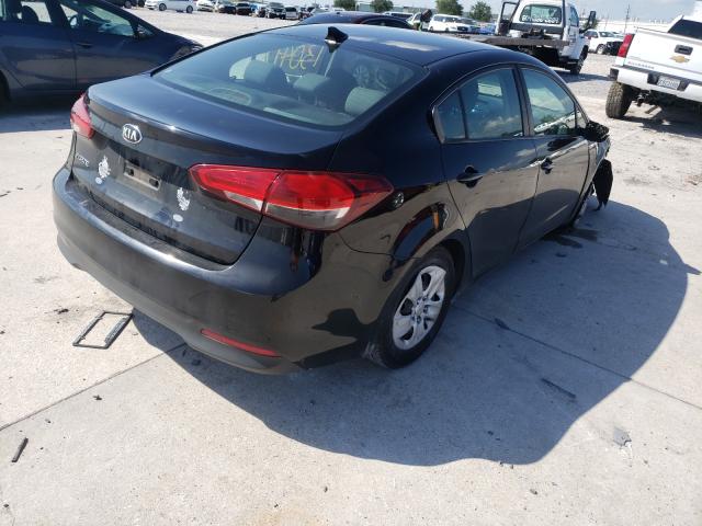 Photo 4 from auction – 2017 KIA FORTE LX with VIN 3KPFK4A70HE092365