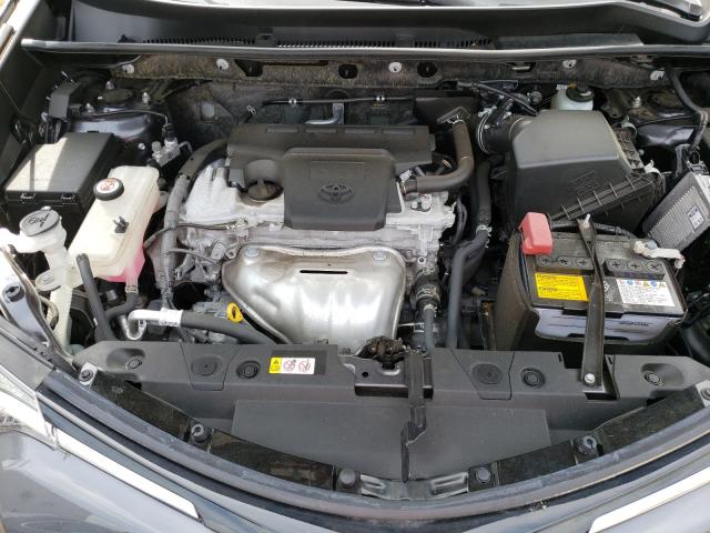 Photo 7 from auction – 2018 TOYOTA RAV4 LE with VIN JTMBFREVXJJ216272