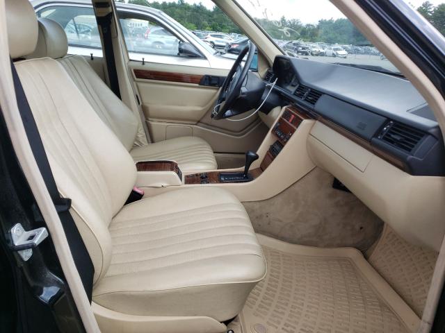 Photo 5 from auction – 1993 MERCEDES-BENZ 300 E 2.8 with VIN WDBEA28EXPB968201
