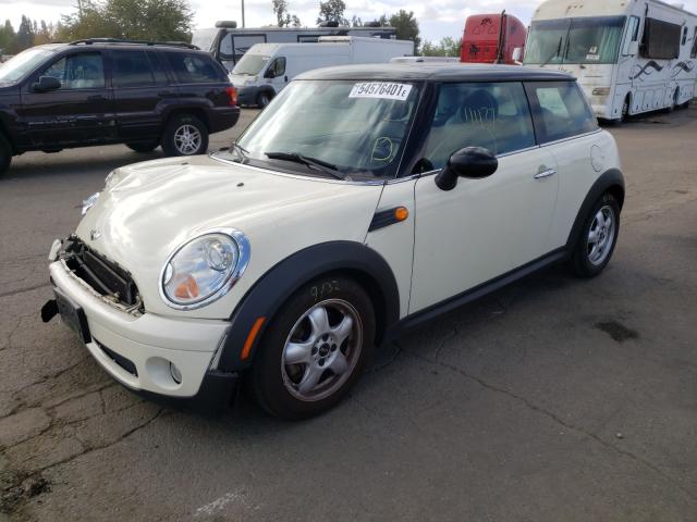 Photo 2 from auction – 2009 MINI COOPER with VIN WMWMF33519TT68284