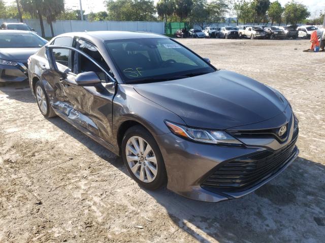 TOYOTA CAMRY LE 2020 with VIN 4T1C11AK4LU991129 - Photo from auction