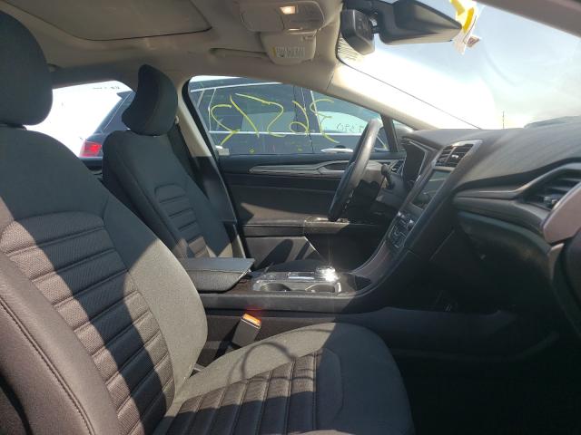 Photo 5 from auction – 2019 FORD FUSION SE with VIN 3FA6P0LU2KR173127