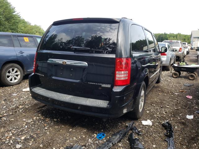 Photo 4 from auction – 2010 CHRYSLER TOWN & COU with VIN 2A4RR5D18AR126458