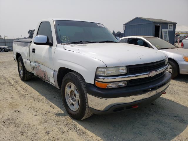 CHEVROLET SILVERADO 2000 with VIN 1GCEC14T5YZ212455 - Photo from auction