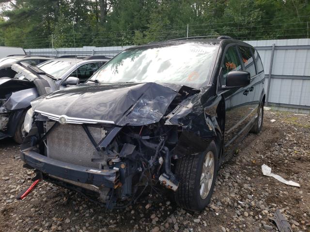 Photo 2 from auction – 2010 CHRYSLER TOWN & COU with VIN 2A4RR5D18AR126458
