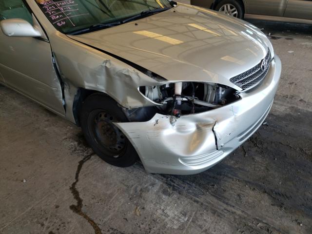 Photo 9 from auction – 2004 TOYOTA CAMRY LE with VIN 4T1BE32K04U266445