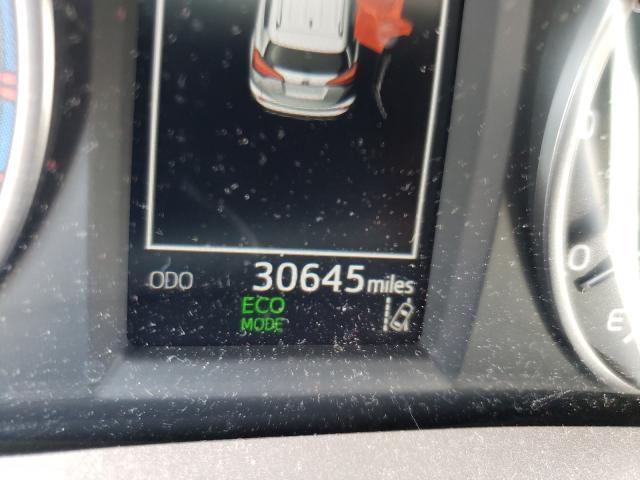 Photo 8 from auction – 2018 TOYOTA RAV4 LE with VIN 2T3ZFREV5JW459424