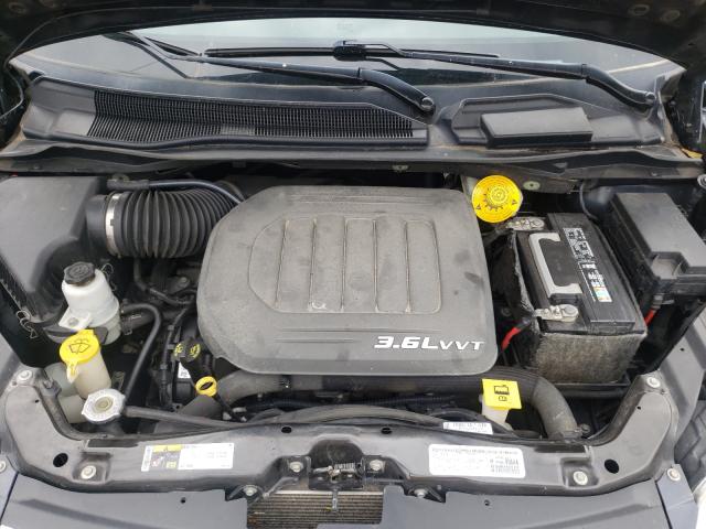 Photo 7 from auction – 2014 CHRYSLER TOWN & COU with VIN 2C4RC1CG6ER284566