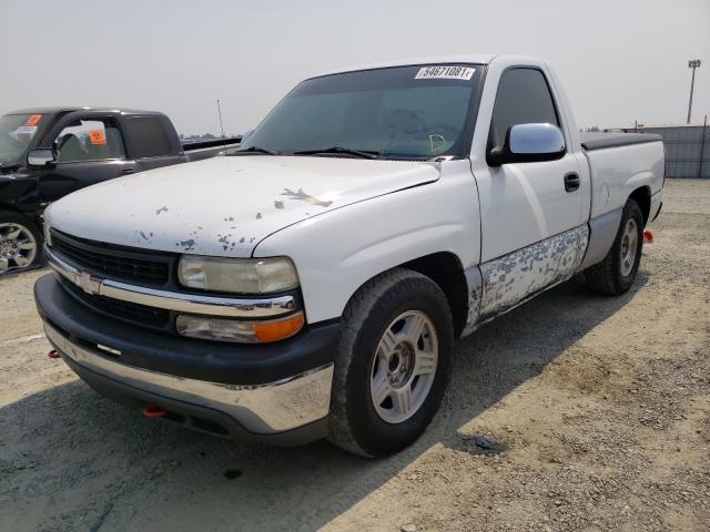 Photo 2 from auction – 2000 CHEVROLET SILVERADO with VIN 1GCEC14T5YZ212455