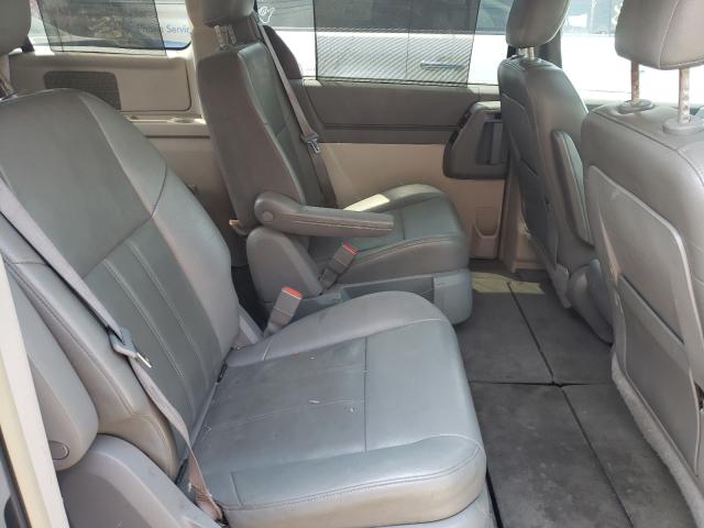 Photo 6 from auction – 2008 CHRYSLER TOWN & COU with VIN 2A8HR54P08R680814