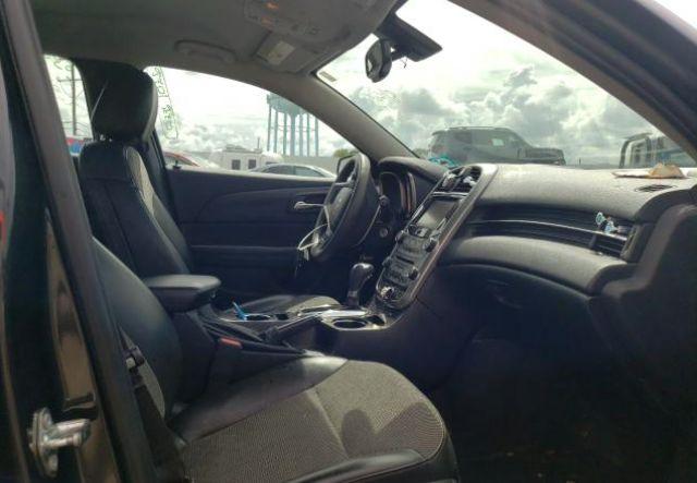 Photo 5 from auction – 2015 CHEVROLET MALIBU 1LT with VIN 1G11C5SLXFF210927