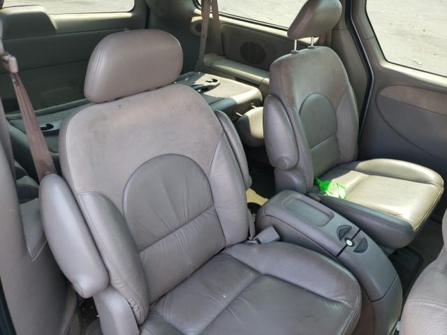 Photo 6 from auction – 2003 CHRYSLER TOWN & COU with VIN 2C8GP64L83R161514
