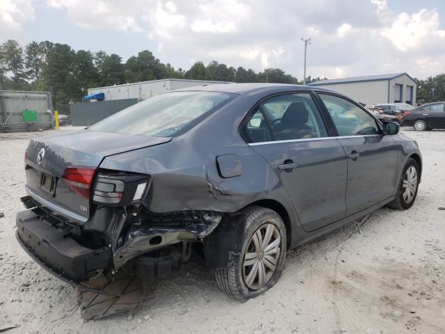 Photo 4 from auction – 2017 VOLKSWAGEN JETTA S with VIN 3VW2B7AJ1HM392947