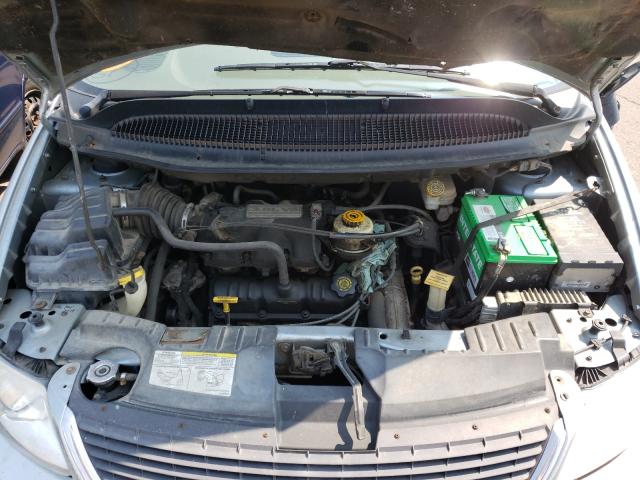 Photo 7 from auction – 2003 CHRYSLER TOWN & COU with VIN 2C8GP64L83R161514