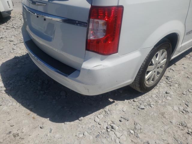 Photo 9 from auction – 2014 CHRYSLER TOWN & COU with VIN 2C4RC1BG0ER269403