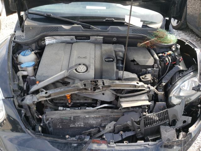 Photo 7 from auction – 2012 VOLKSWAGEN BEETLE with VIN 3VWJP7AT1CM644378