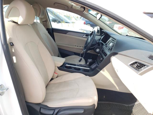 Photo 5 from auction – 2017 HYUNDAI SONATA SE with VIN 5NPE24AF4HH585609