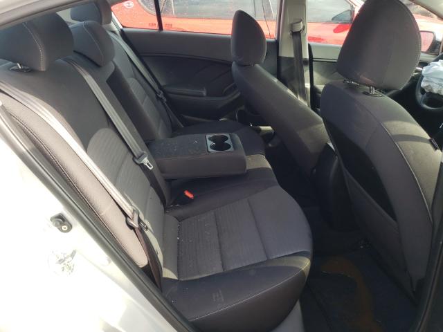 Photo 6 from auction – 2018 KIA FORTE LX with VIN 3KPFL4A76JE259296